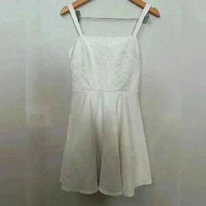 Trixxi Juniors' Women's White Sleeveless Eyelet Cutout Fit & Flare dress size‎ 7